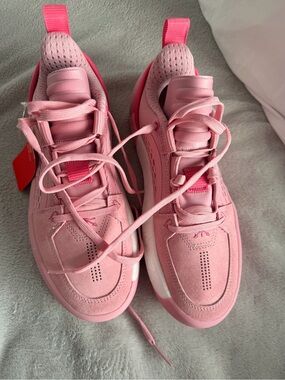Women’s Athletic Sneakers — Pink